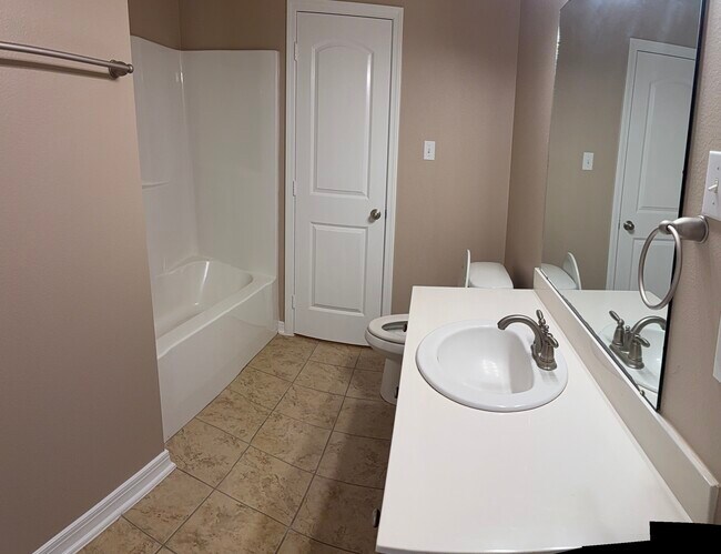 Building Photo - 169 Jack Pine Ln