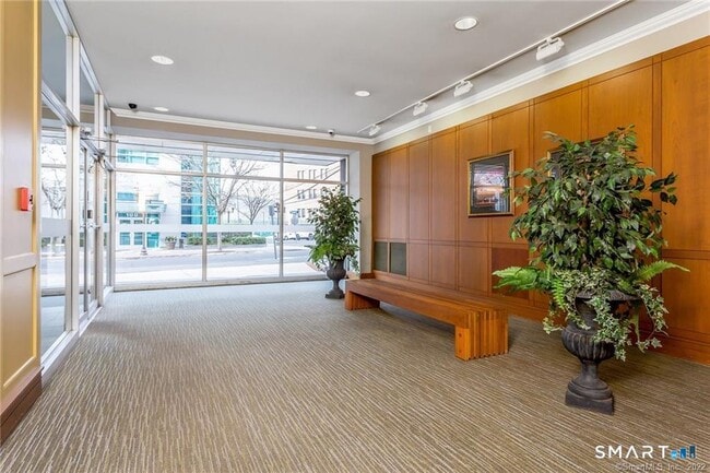 Building Photo - 99 Prospect St