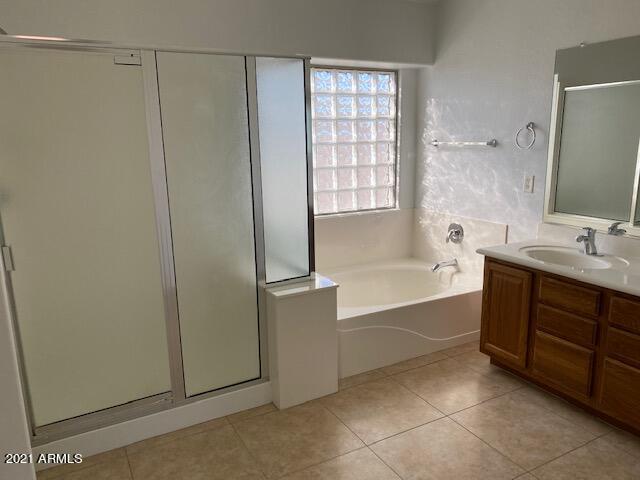 Building Photo - 40882 W Robbins Dr