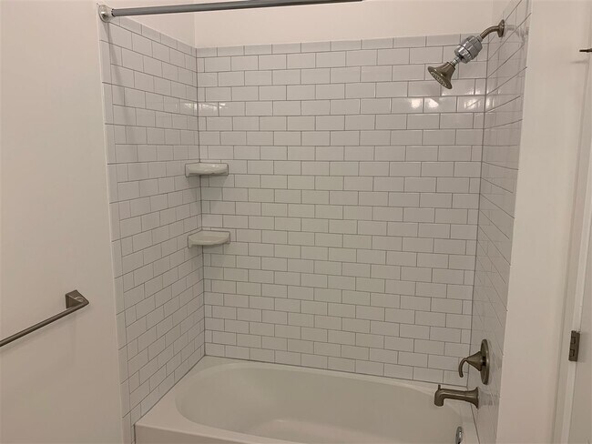 Building Photo - 55 Mallory Ave