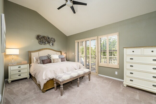 Building Photo - 7272 E Gainey Ranch Rd