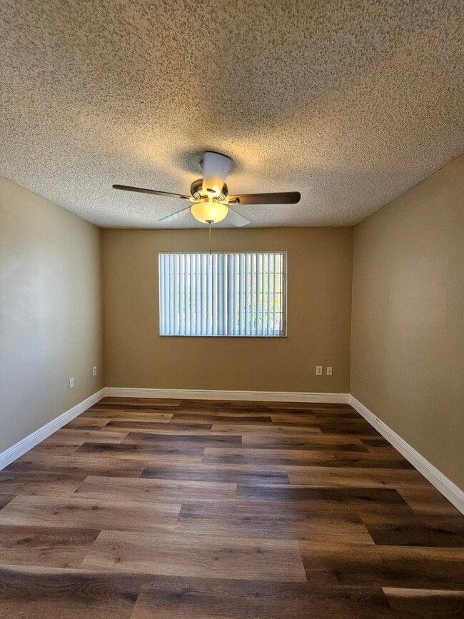 Building Photo - 4191 N Haverhill Rd