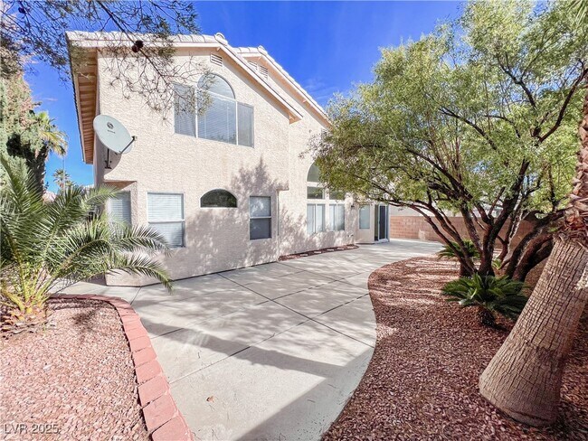 Building Photo - 9775 Gallo Dr