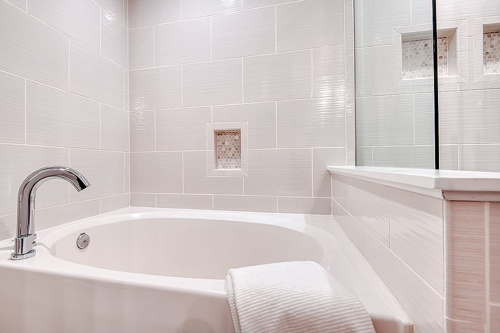 Building Photo - 2016 Fleet St