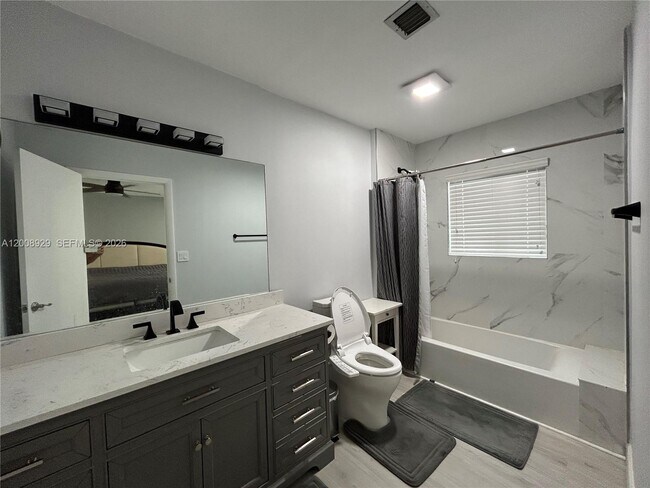 Building Photo - 11121 SW 110th Rd