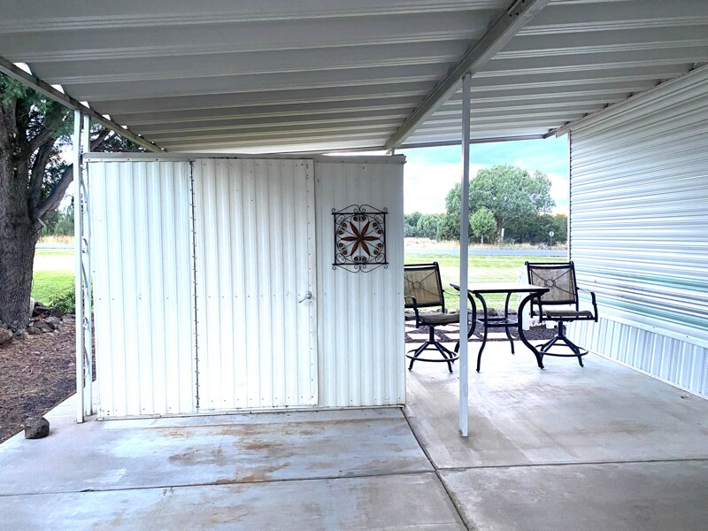 Building Photo - 1916 Foxtrot Ln