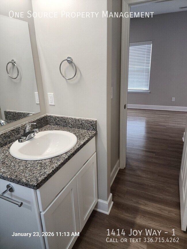 Building Photo - 1414 Joy Wy