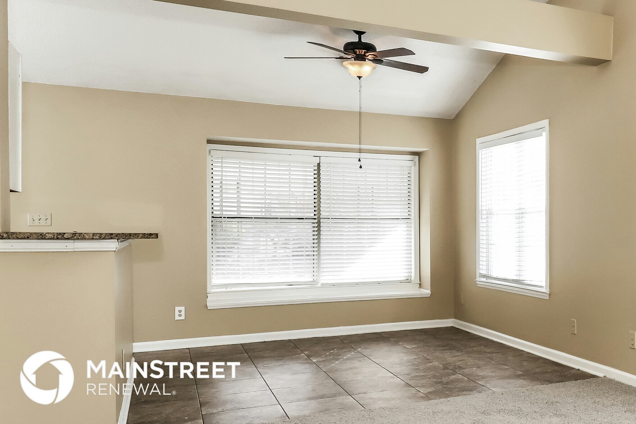 Building Photo - 400 Amberly Dr