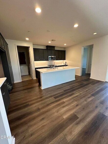 Building Photo - 1217 Redbud St