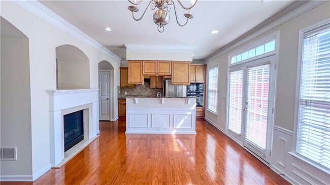 Building Photo - 11065 Brunson Dr
