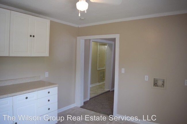 Building Photo - 722 Lena St