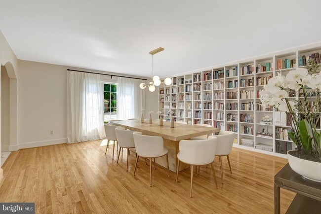 Building Photo - 6305 Dunaway Ct