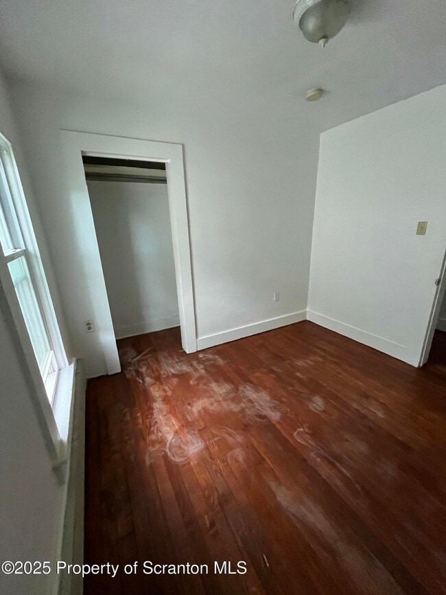 Building Photo - 2026 Margaret Ave