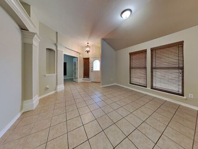 Building Photo - 7237 Dunn's Point Dr
