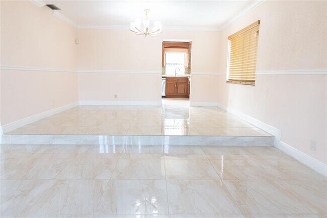 Building Photo - 7480 NW 37th Ct