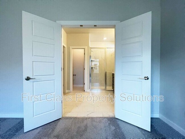 Building Photo - 512 NW 176th Terrace