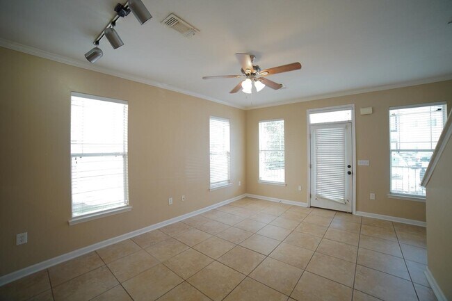 Building Photo - 2400 Fred Smith Rd