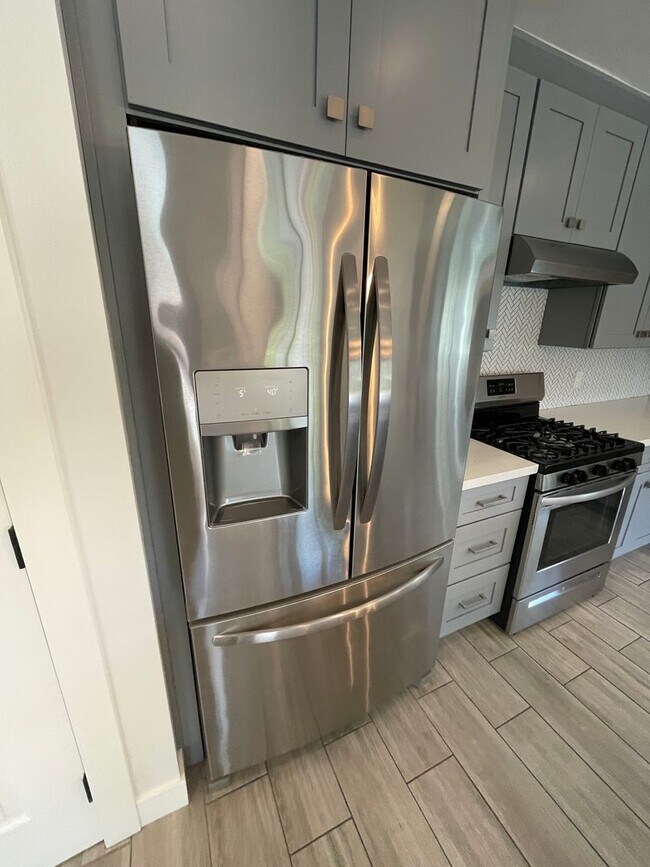 Building Photo - NO HOA Heated Pool-Gorgeous 3bed/2bath Home in Old Town Scottsdale