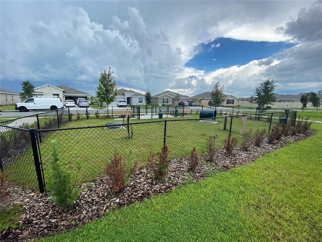 Building Photo - 5071 Four Strand Ct