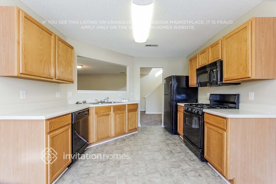 Building Photo - 1009 Fort Clapsop Ct