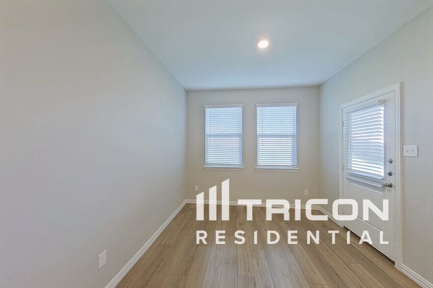 Building Photo - 235 Jenkinson Dr