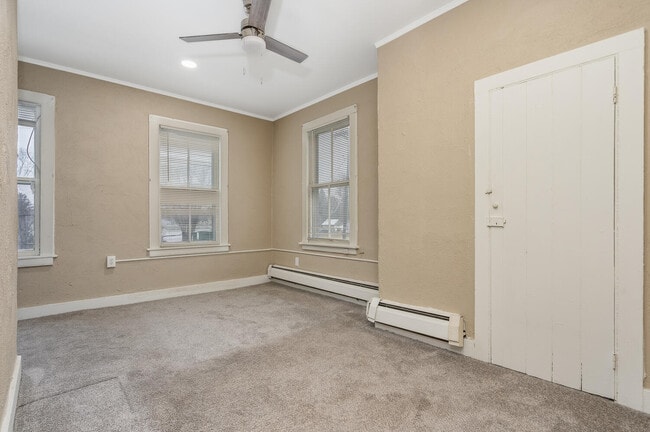 Building Photo - 72 Taylor St