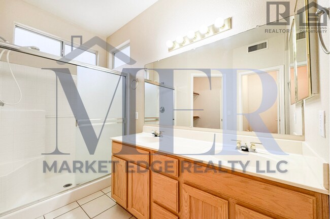 Building Photo - 3Bed/2Bath Home in 55+ Community in Peoria! $399 MOVE-IN SPECIAL! Ready for Immediate Move-In!