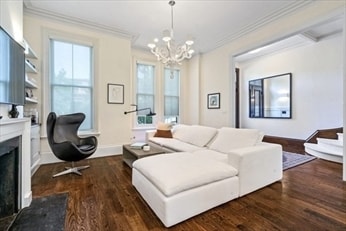 Building Photo - 57 Monmouth St