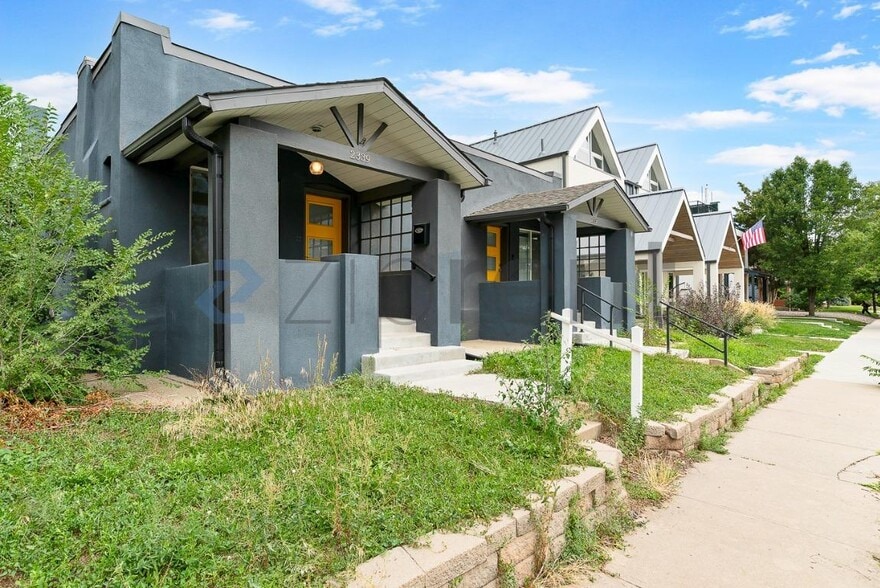 Building Photo - Unit