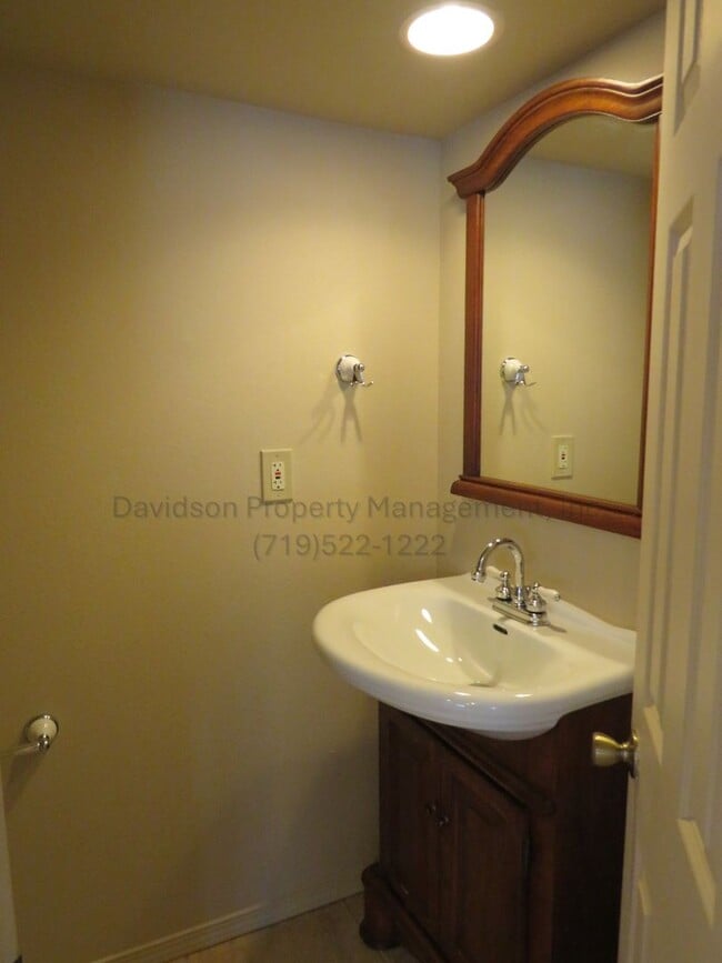 Building Photo - Wonderful 3-bedroom Rancher in Fountain