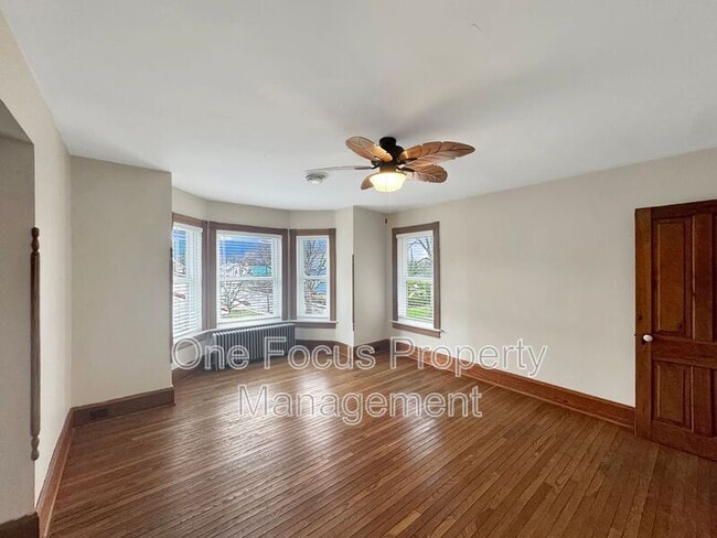 Building Photo - 340 Washington St N