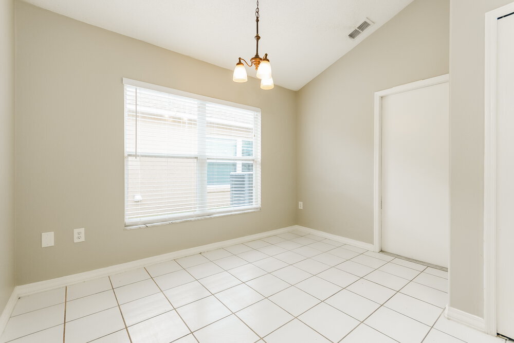 Building Photo - 1718 Putney Cir