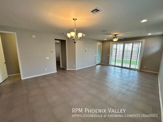 Building Photo - 11541 W Ashby Dr