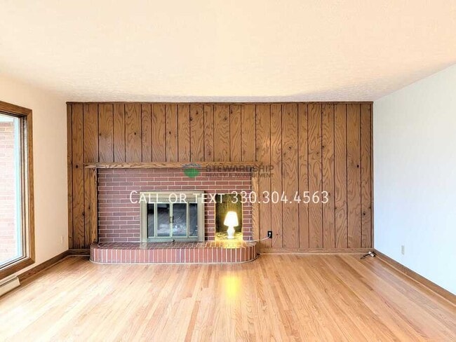 Building Photo - 2636 Orch Pk St NW