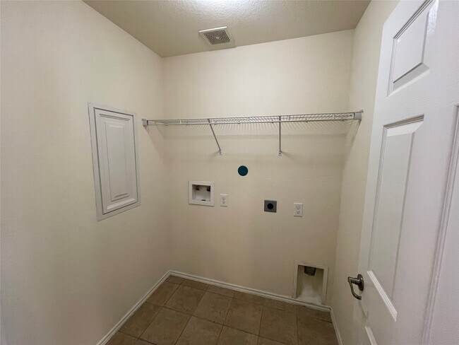 Building Photo - 12010 Ramla Place Trail