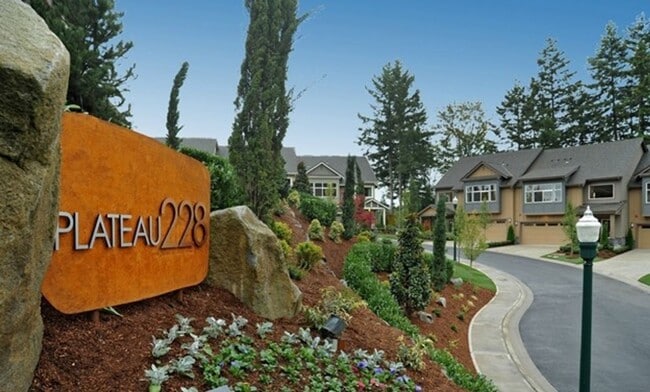 Building Photo - Spacious 4 bed Townhome in Plateau 228 in Sammamish
