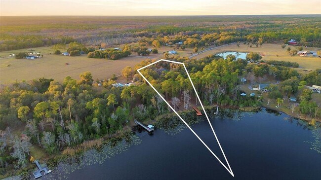 Building Photo - 6197 Lake Winona Rd