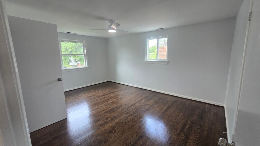 Building Photo - 4924 Glenspring Rd