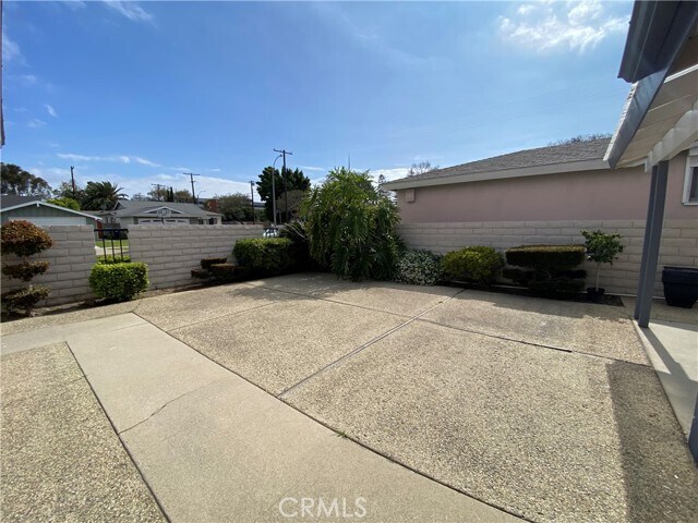 Building Photo - 1555 W 187th St