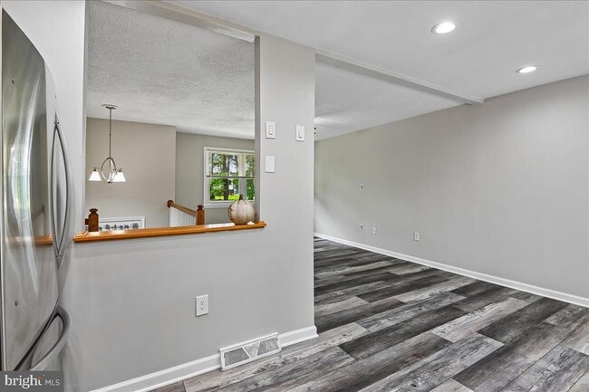 Building Photo - 7660 Turnbrook Dr
