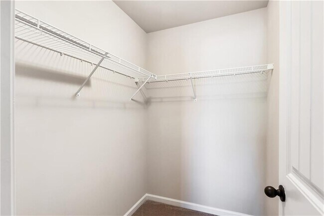 Building Photo - 6135 Formosa Ln
