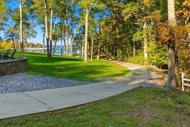 Building Photo - 376 County Rd 1125 B