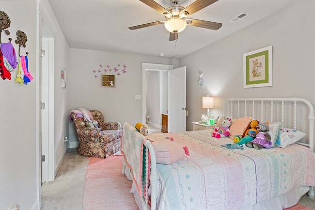 Building Photo - 4805 Regal Ct