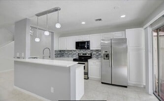 Building Photo - 5286 Sapphire Vly
