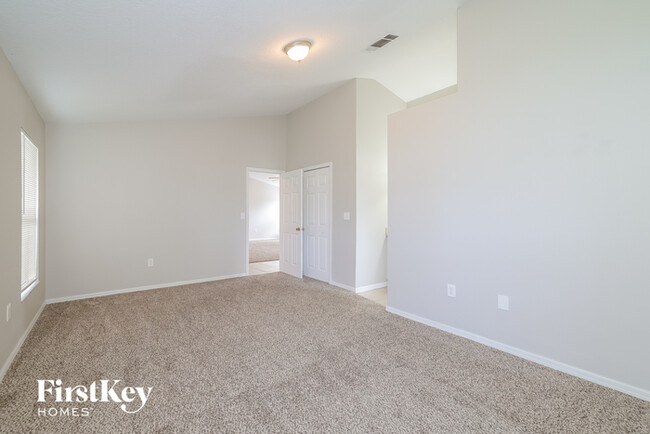 Building Photo - 267 Magellan Dr