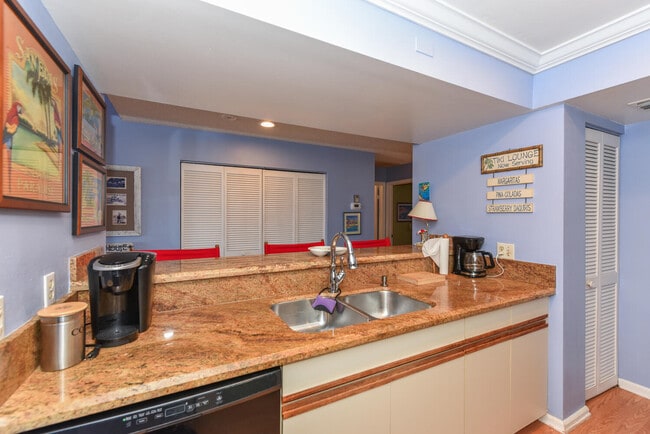 Building Photo - 209 Ocean Dunes Cir