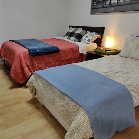 Building Photo - 18333 Roehampton Dr