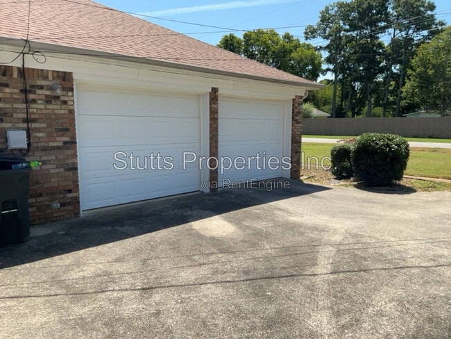 Building Photo - 86 Lamoray Dr