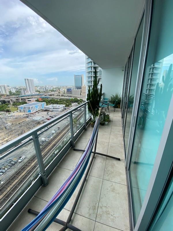 Building Photo - 92 SW 3rd St