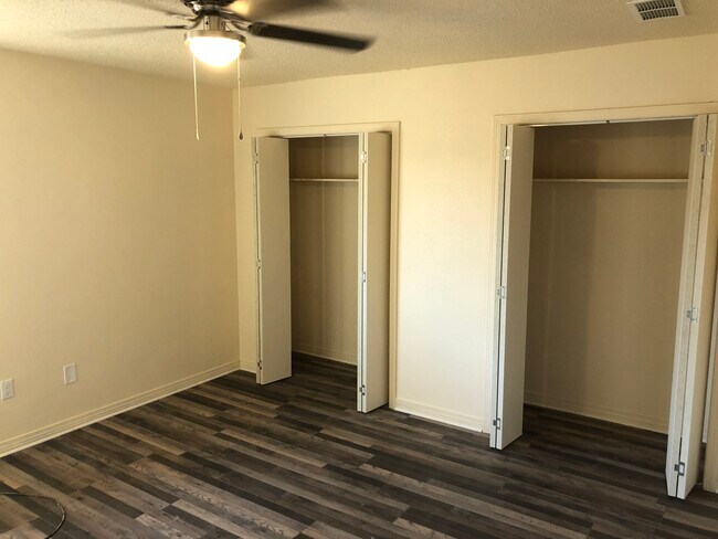 Master Bed - double closets - 1057 Tallow Tree Ln